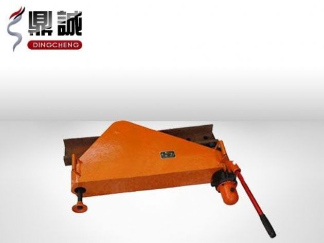 點(diǎn)擊查看詳細(xì)信息<br>標(biāo)題：垂直液壓彎軌機(jī) 閱讀次數(shù)：4424
